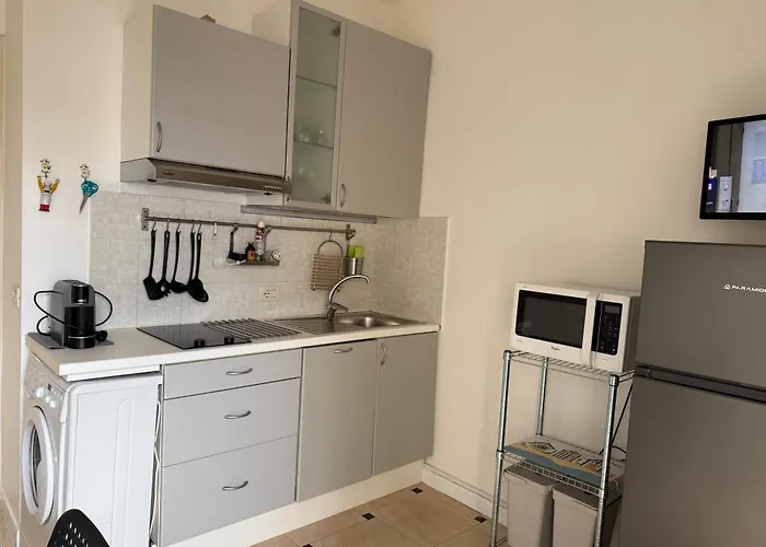 Riva Dei Fiori * فياريجيو